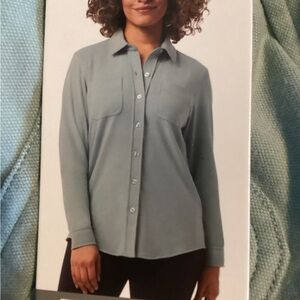 32 Degree Heat Button-Up Shirt. NWT